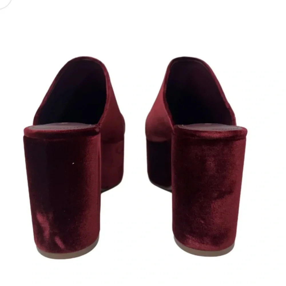 Larroude NEW Miso Velvet Clog Shoes Heels Platform size 6.5 women’s